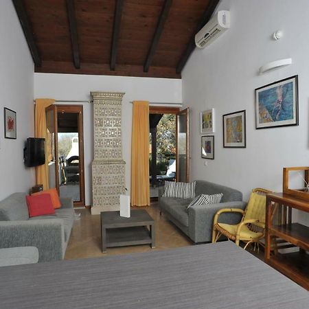 פורץ Holiday House Lena מראה חיצוני תמונה
