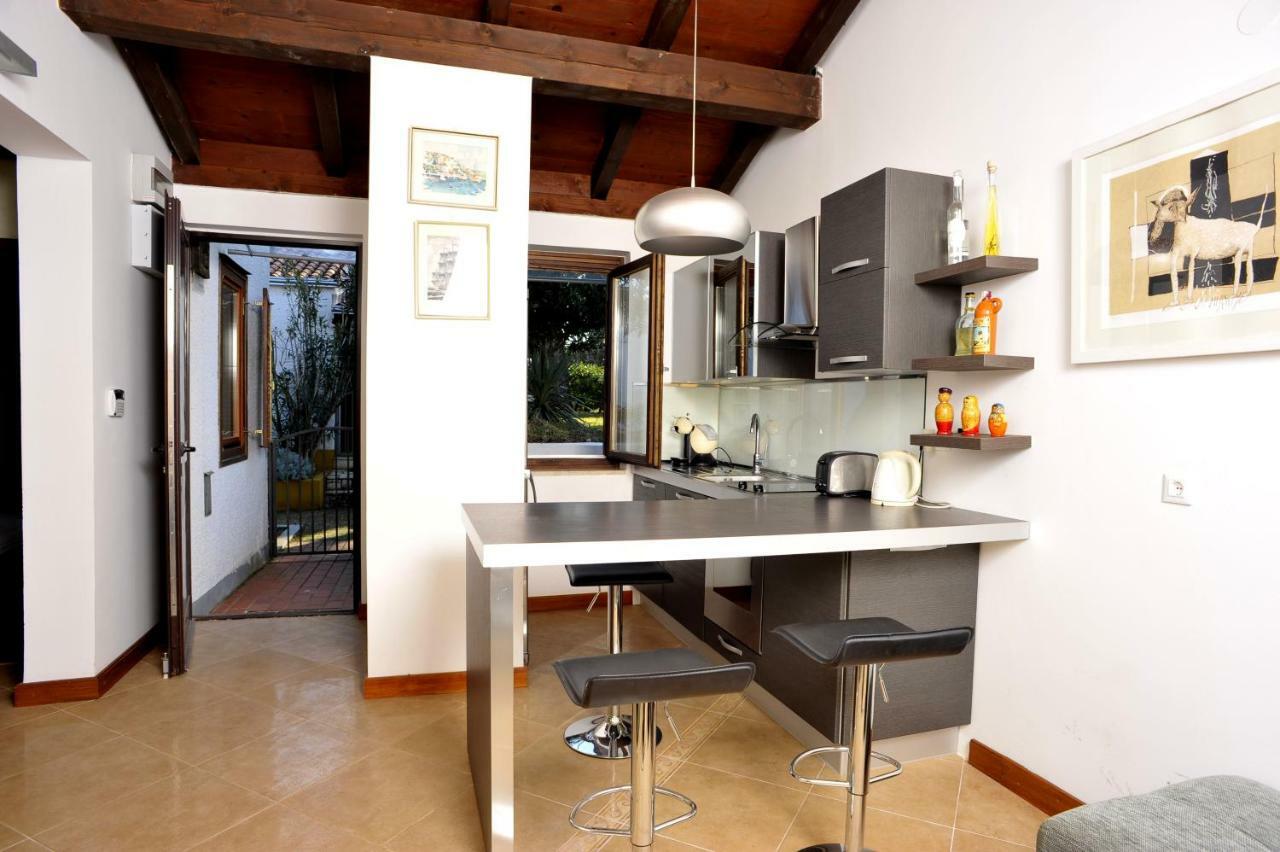 פורץ Holiday House Lena מראה חיצוני תמונה